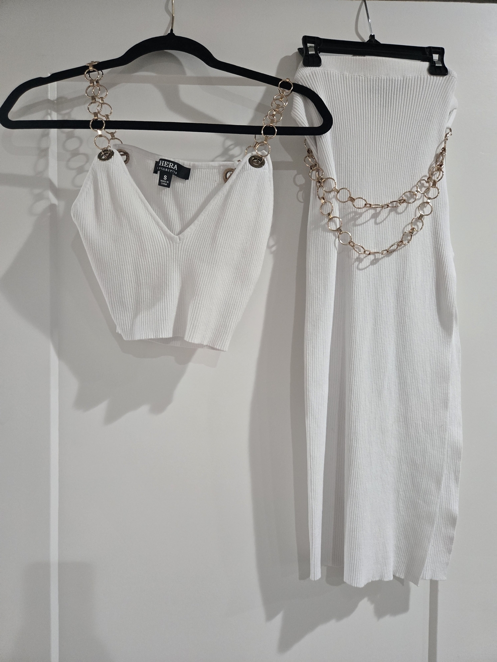 White Ribbed Chain-Detail Midi Skirt